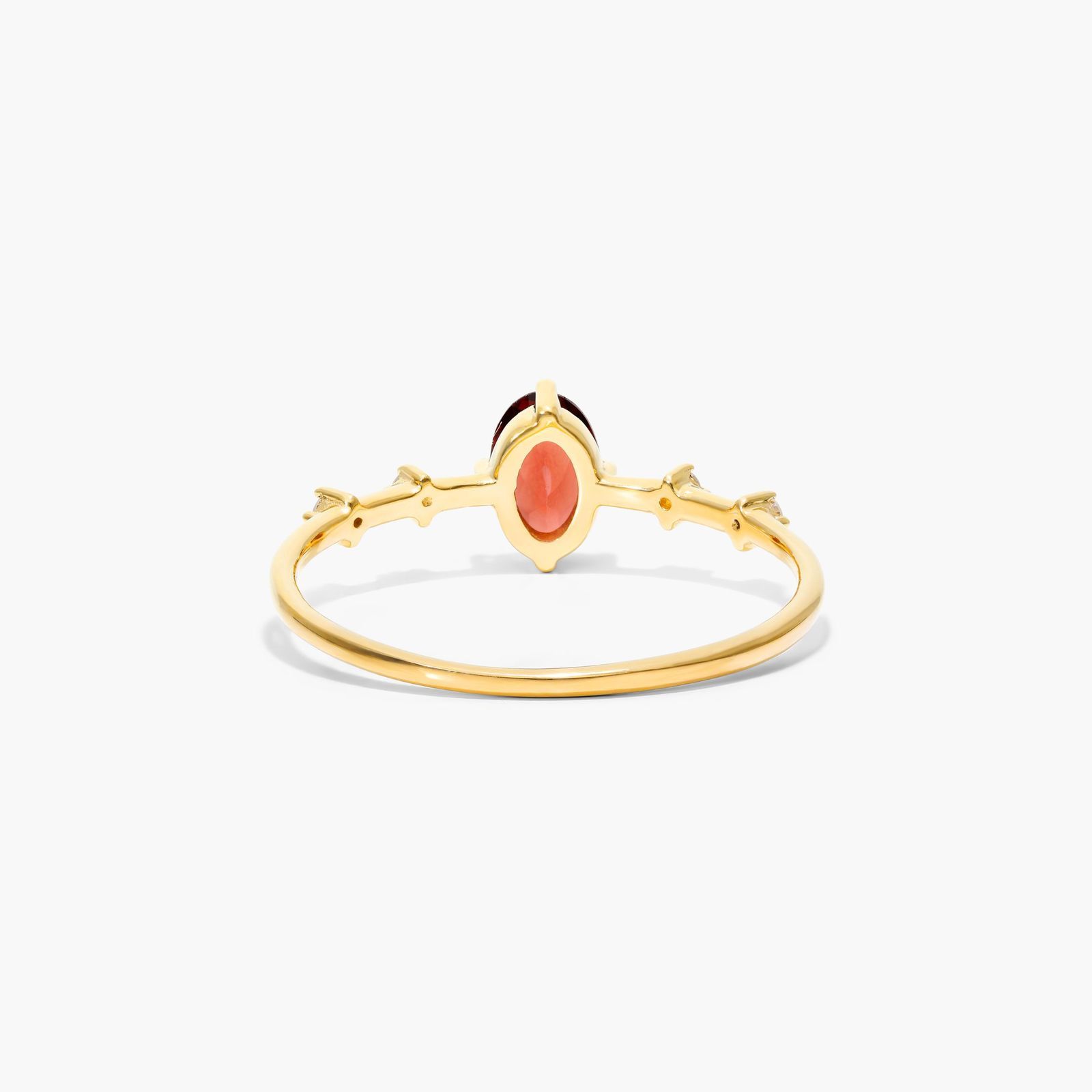Oval Garnet And Diamond Birthstone Ring In 14K Yellow Gold