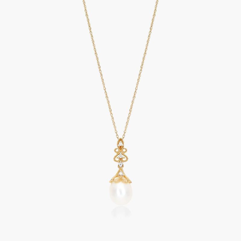 14K Yellow Gold Vintage Inspired Freshwater Cultured Pearl and Diamond Drop Necklace (9.0-9.5mm)