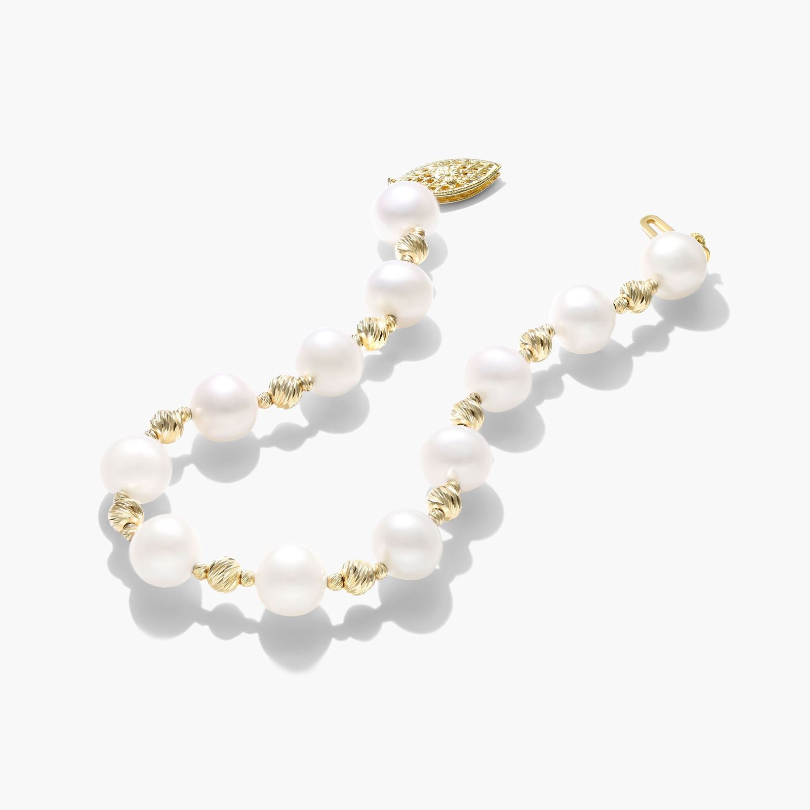 Freshwater Cultured Pearl and Textured Bead Bracelet In 14K Yellow Gold