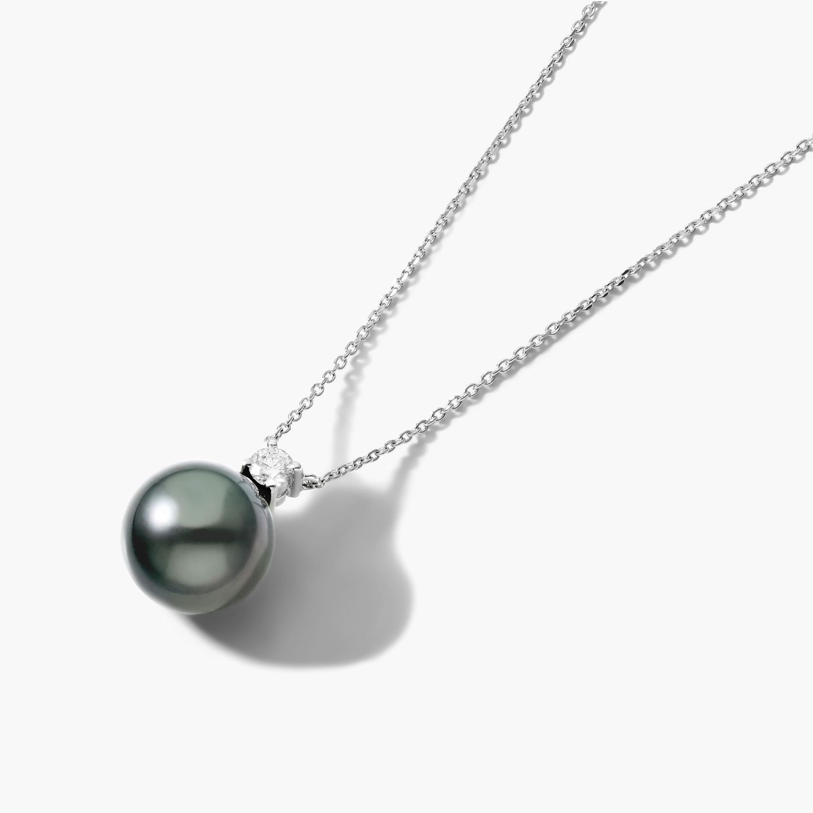 14K White Gold Tahitian Cultured Pearl and Diamond Necklace (10.0-11.0mm)