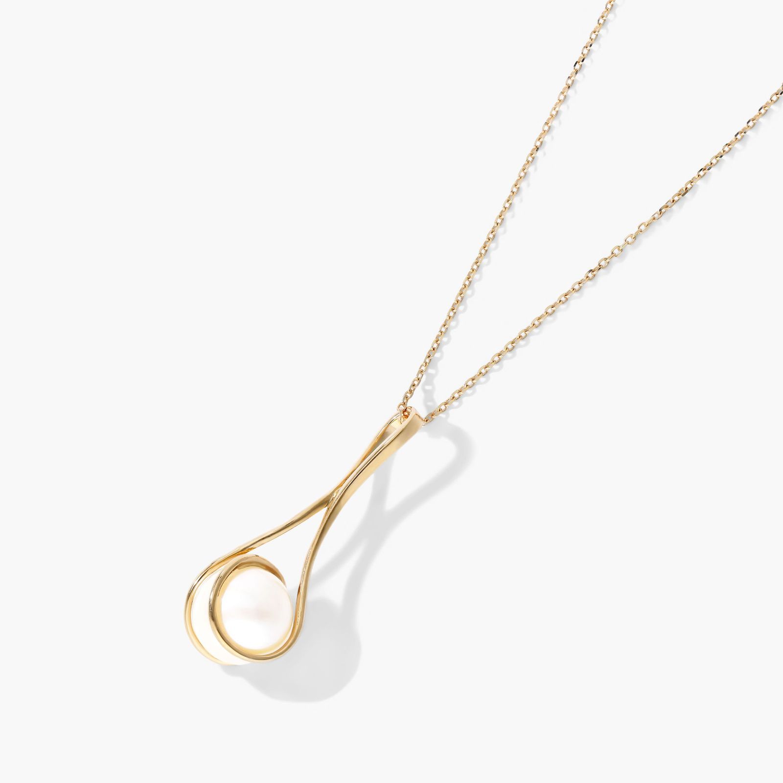 14K Yellow Gold Freshwater Cultured Pearl Swirl Necklace (9.5-10.0mm)