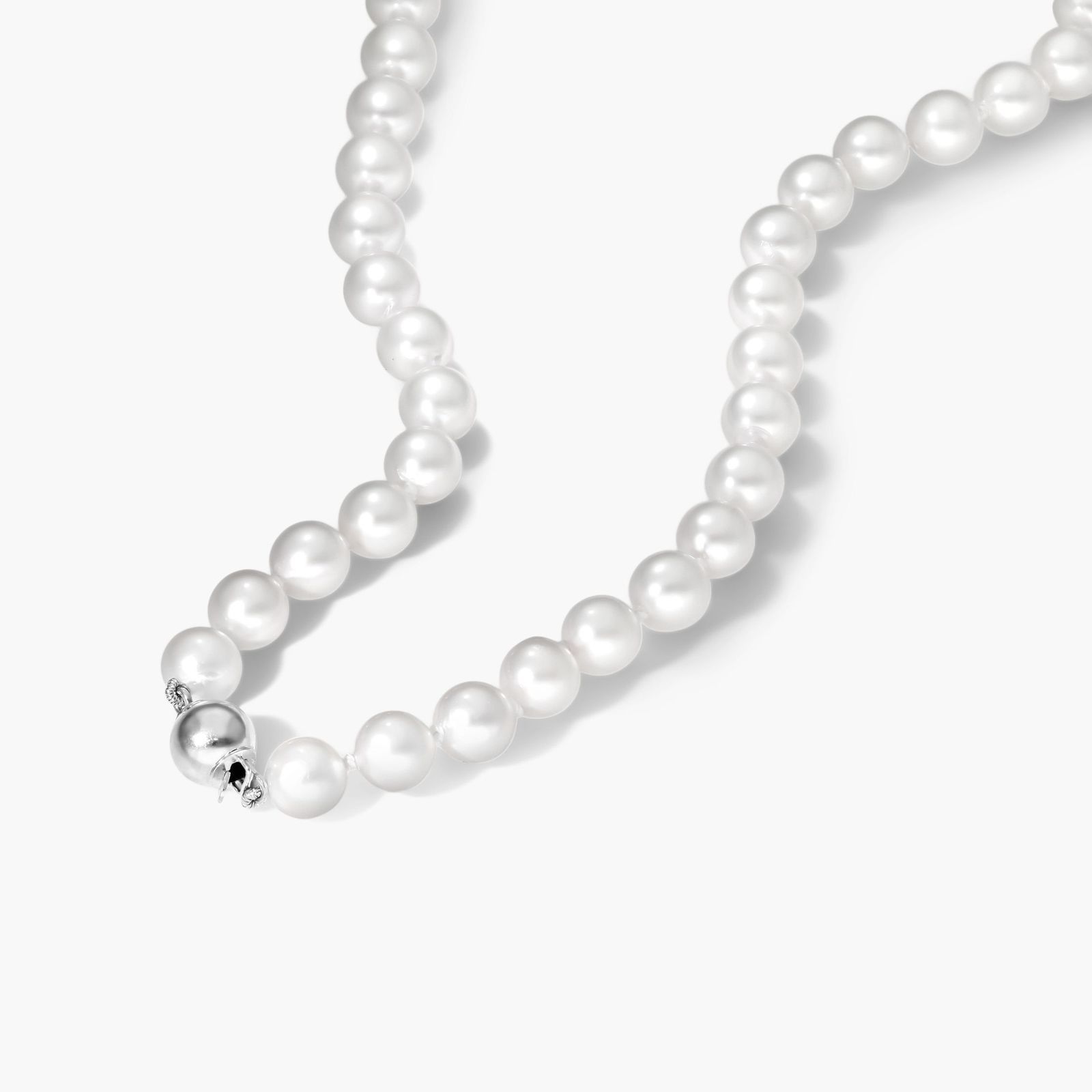 14K White Gold Akoya Cultured Pearl Ball Clasp 18" Necklace (6.50-7.0mm)