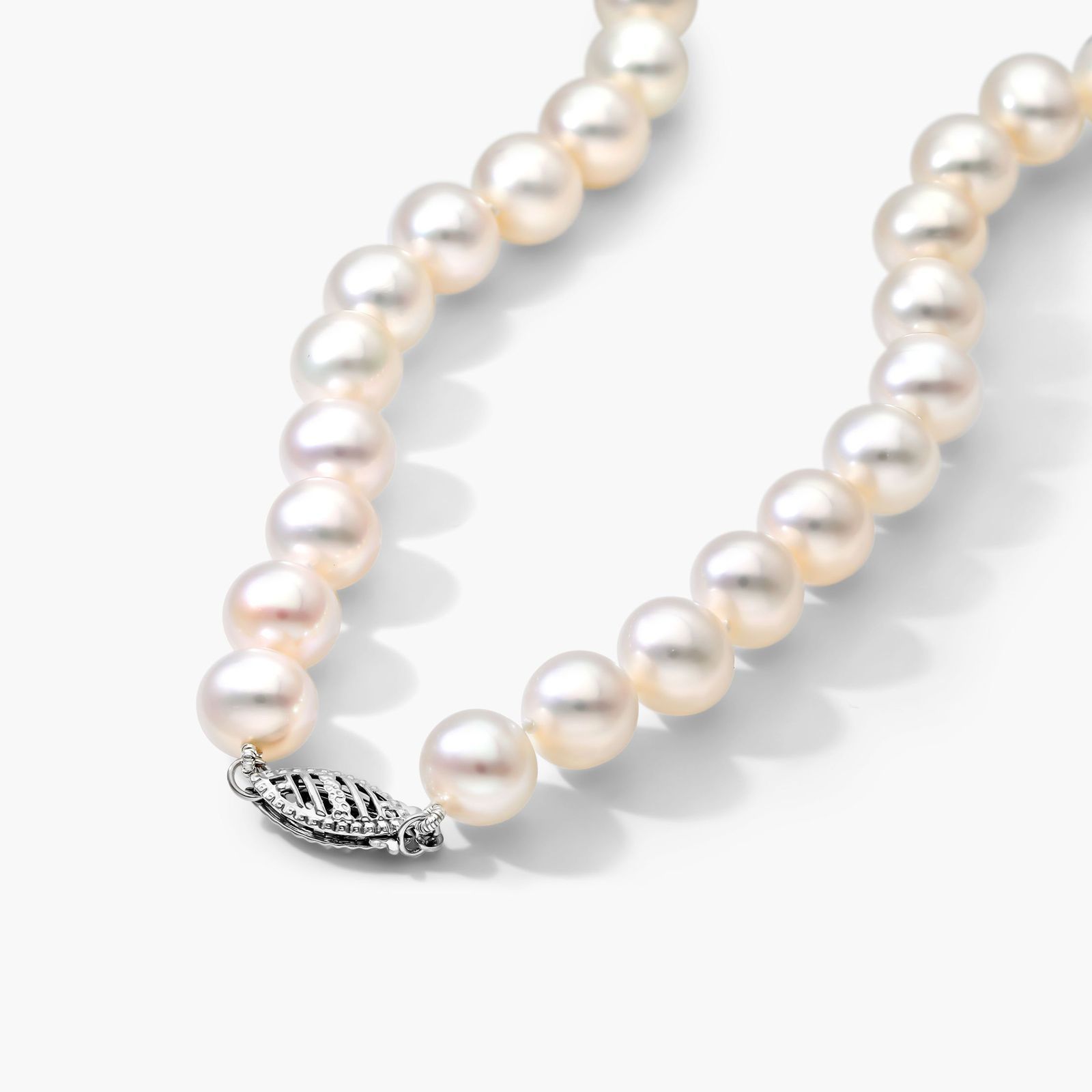 14K White Gold Freshwater Cultured Pearl Fish Clasp 18" Necklace (10.0-11.0mm)