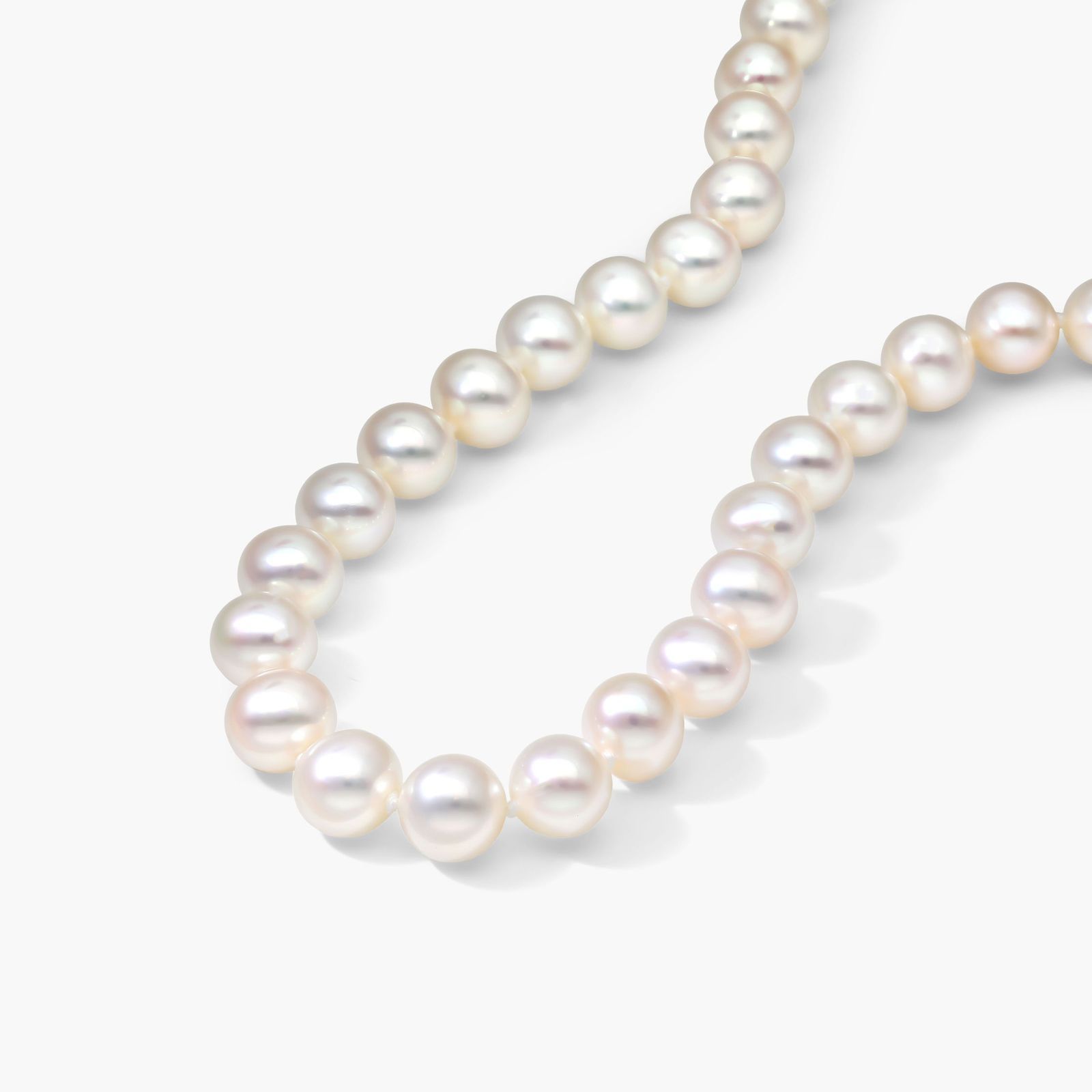 14K White Gold Freshwater Cultured Pearl Fish Clasp 18" Necklace (7.0-8.0mm)