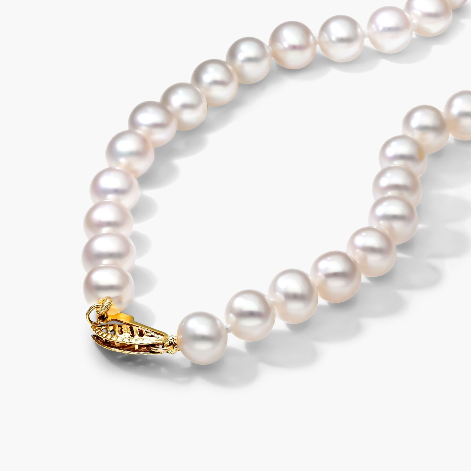 14K Yellow Gold Freshwater Cultured Pearl Fish Clasp 18" Necklace (7.0-8.0mm)