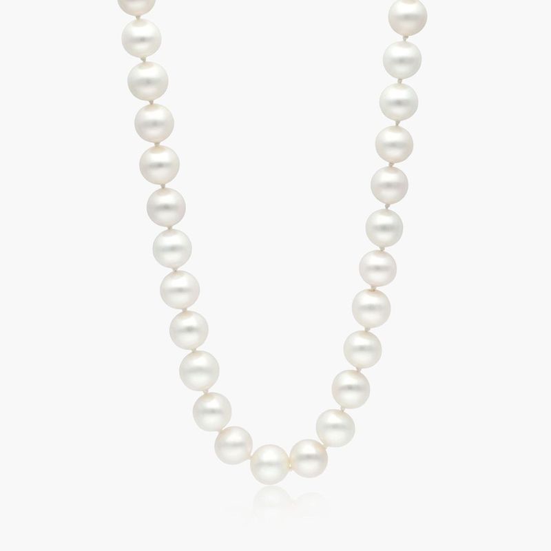 14K White Gold Freshwater Cultured Pearl Fish Clasp 18" Necklace (9.0-10.0mm)