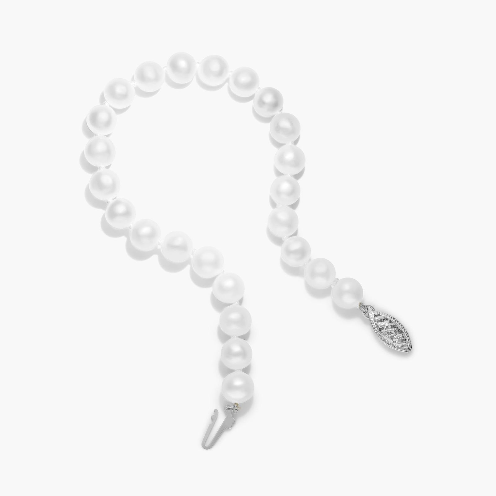 Freshwater Cultured Pearl Fish Clasp Bracelet In 14K White Gold (6-7 mm)