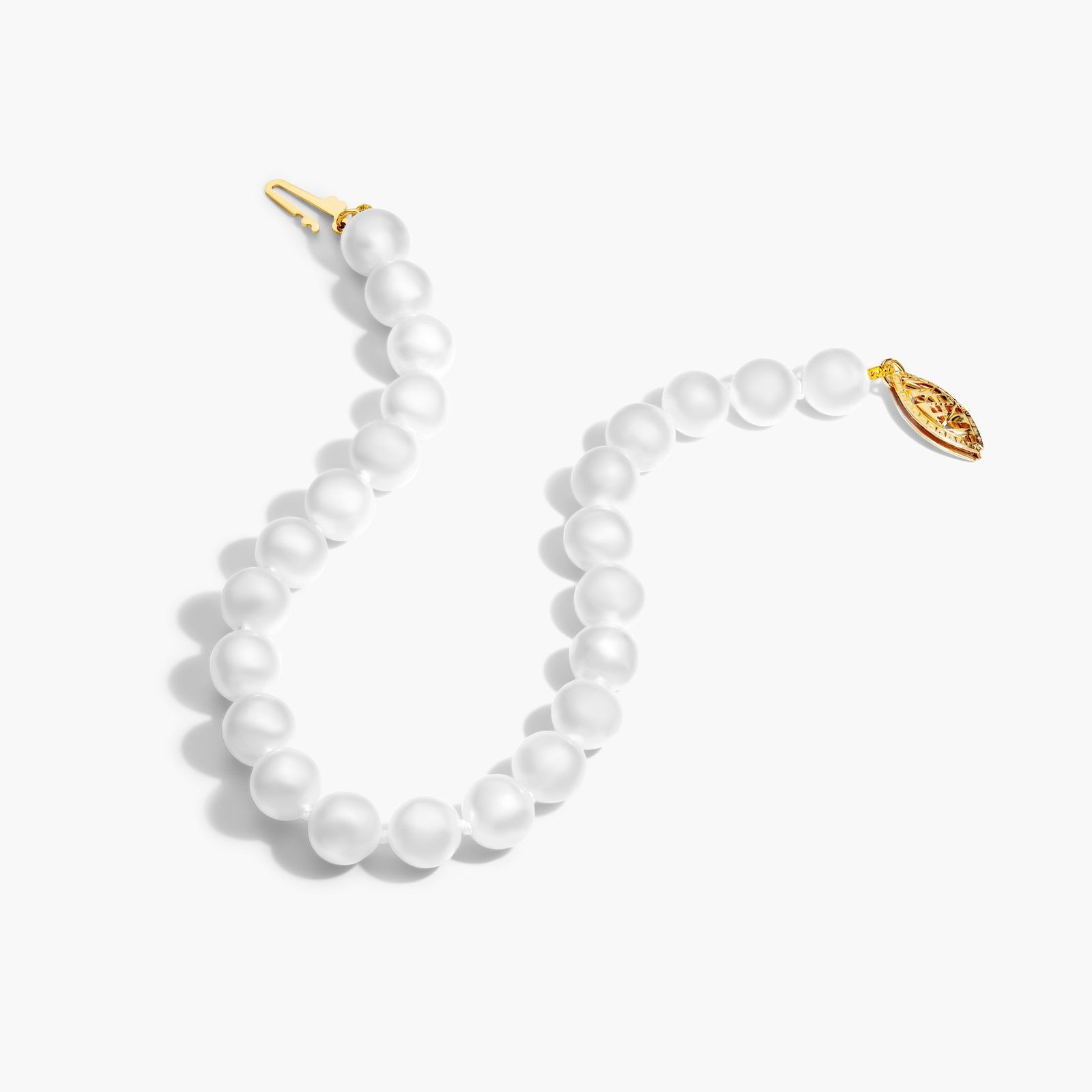 Freshwater Cultured Pearl Fish Clasp Bracelet In 14K Yellow Gold (6-7 mm)