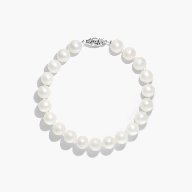 Freshwater Cultured Pearl Fish Clasp Bracelet In 14K White Gold (8-9 mm)