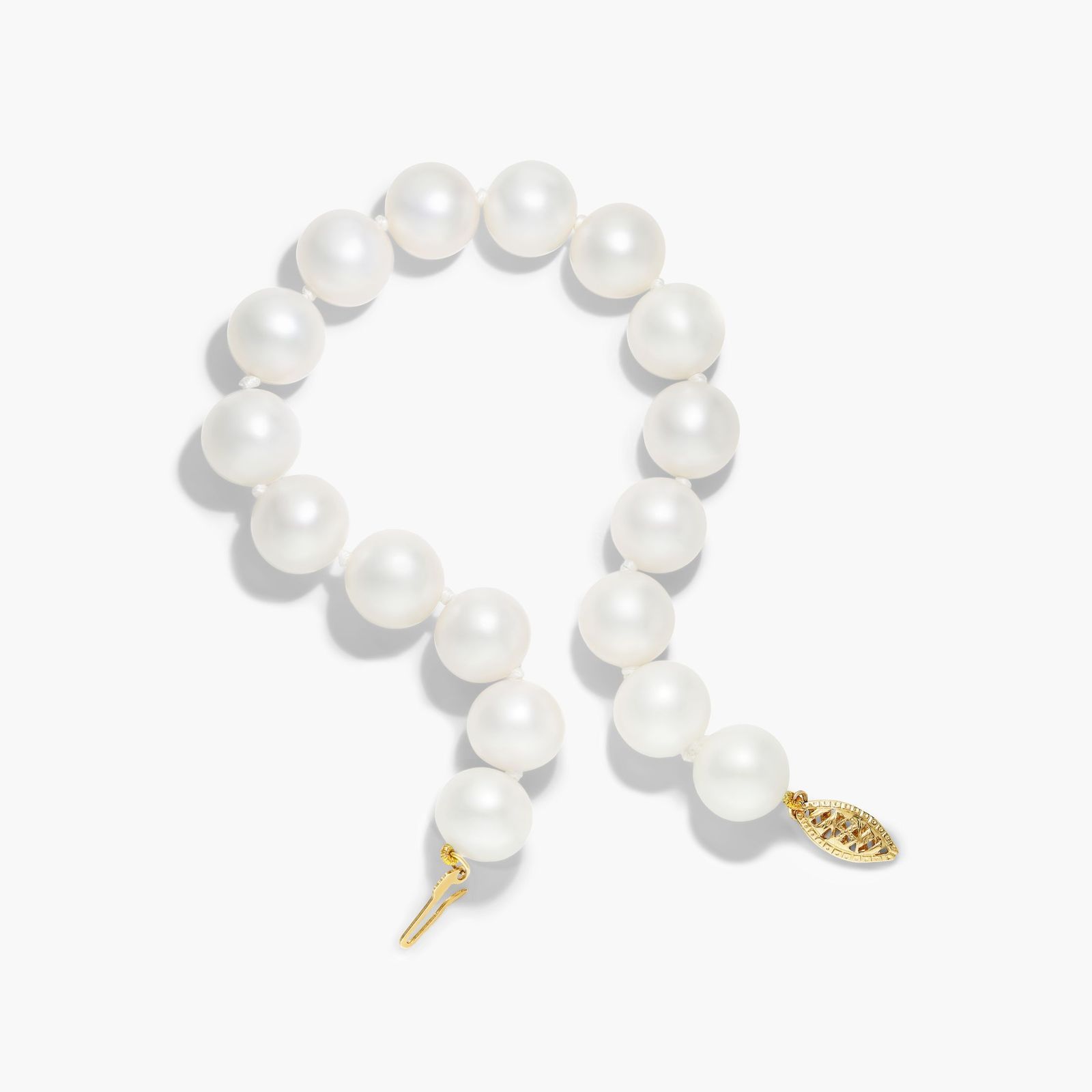 Freshwater Cultured Pearl Fish Clasp Bracelet In 14K Yellow Gold (9-10 mm)