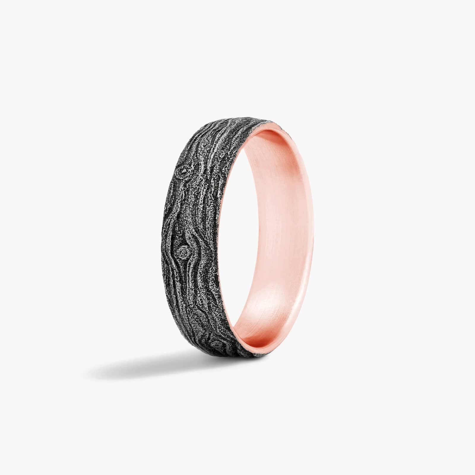Blackened Comfort Fit Log Knot Pattern Men's Wedding Band In 14K Rose Gold (6.00mm)