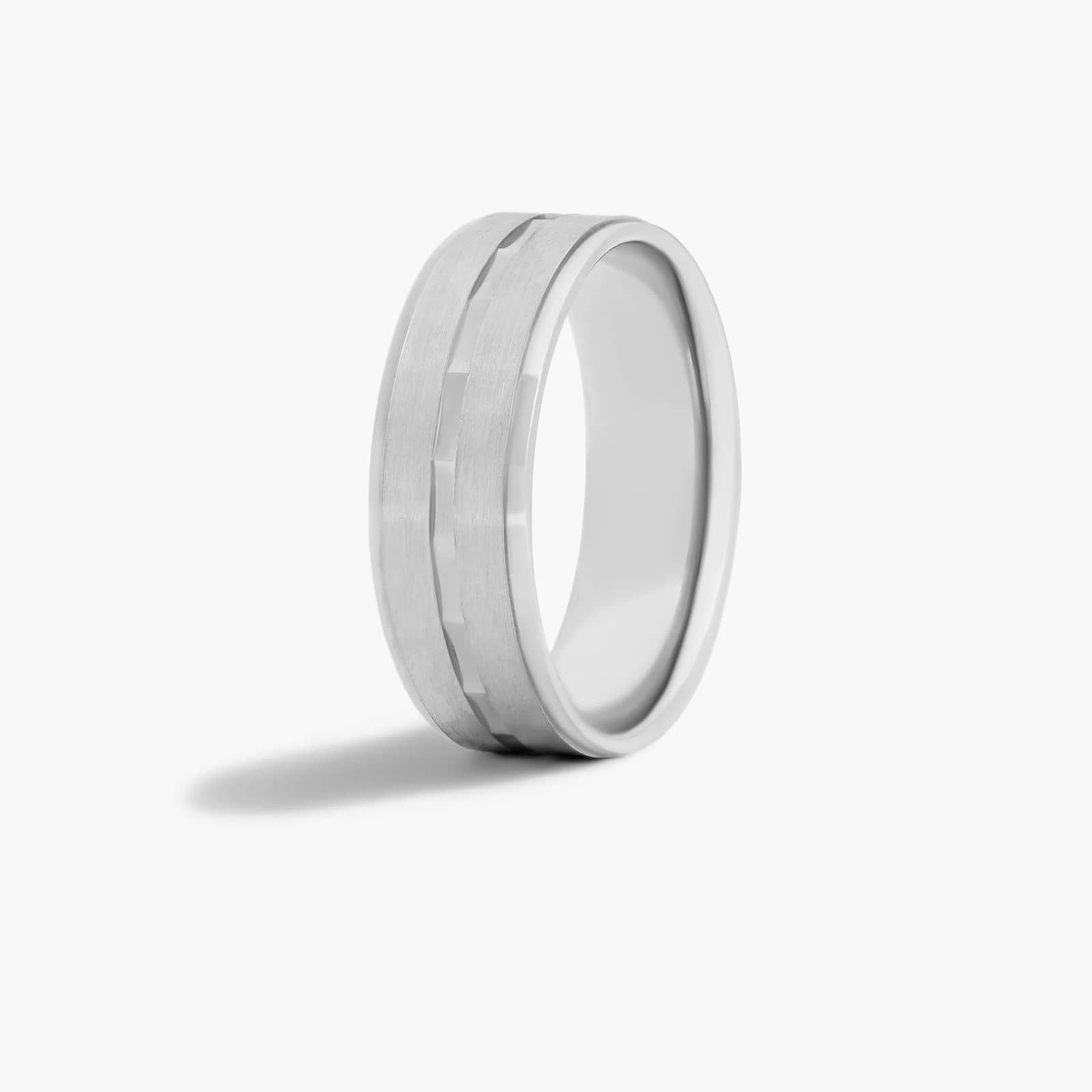 Faceted Center Groove Satin Finish Men's Wedding Band In Platinum (7.00mm)
