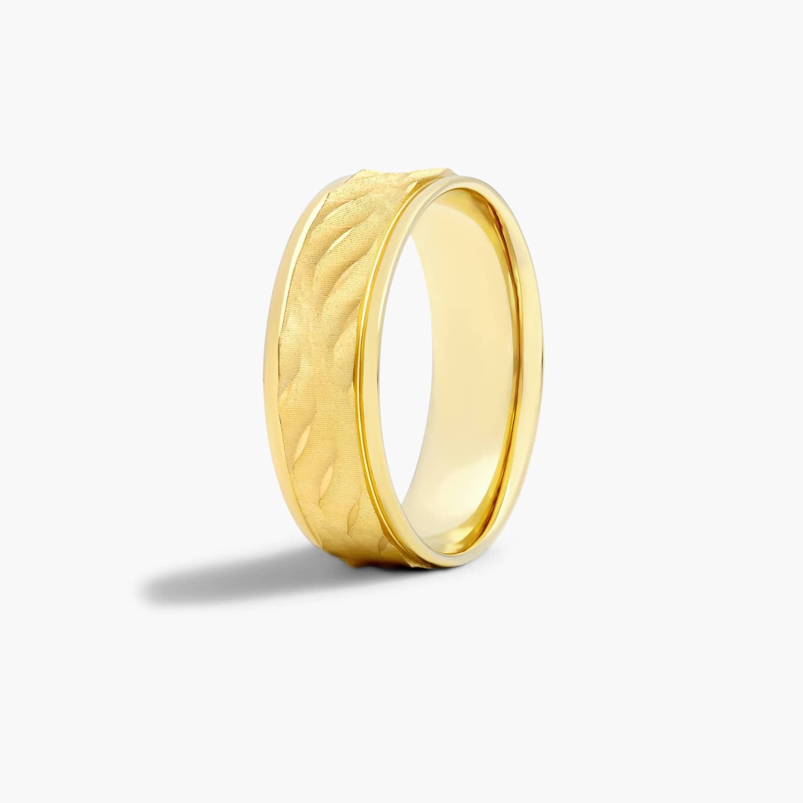 Wave Design Men's Wedding Band In 14K Yellow Gold (7.00mm)