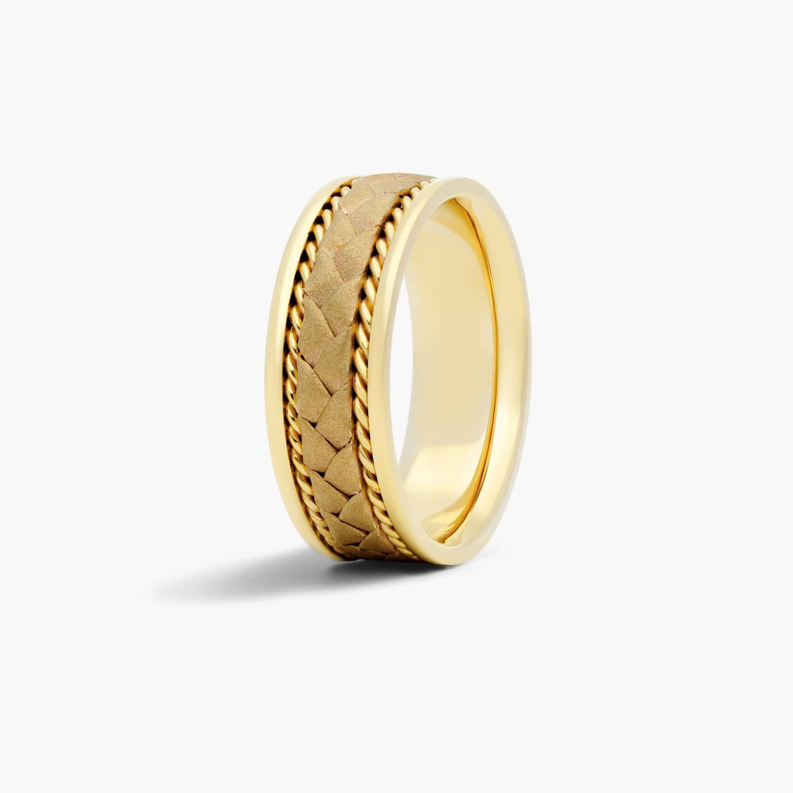 Braided Center Men's Wedding Band In 18K Yellow Gold (8.00mm)